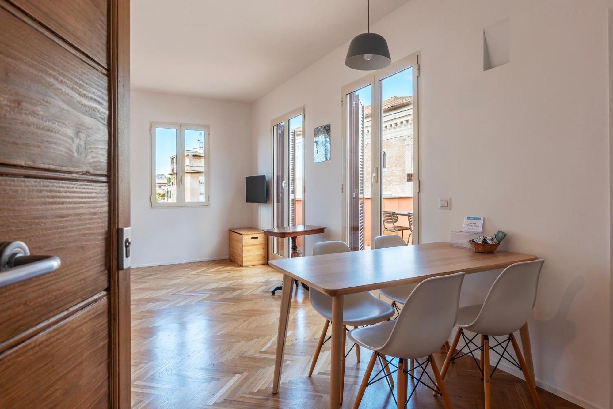 Apartment With Terrace In Via Del Pellegrino - FromhometoRom Exteriör bild
